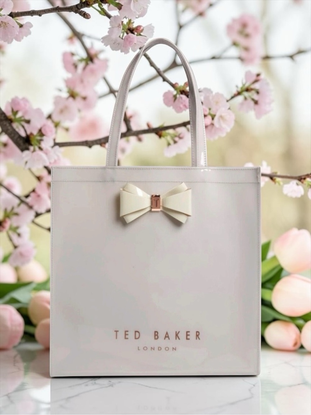 NWT Ted Baker Alacon Plain Bow Large Icon Bag Tote Light Grey